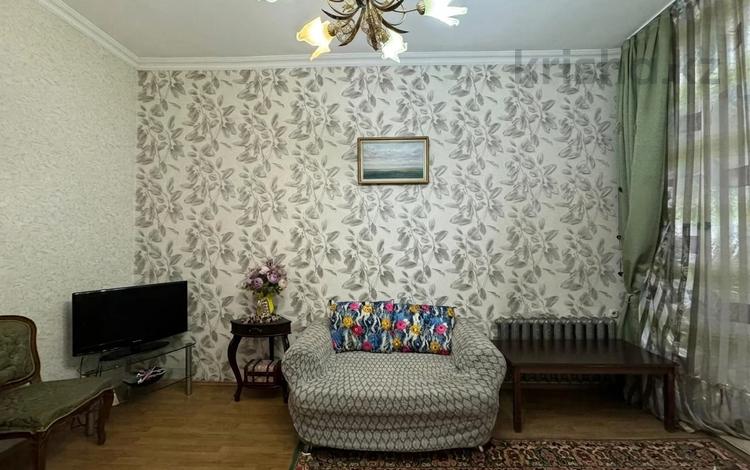 2-комнатная квартира · 62.6 м² · 1/3 этаж, ул. Абая за 33 млн ₸ в Караганде, Казыбек би р-н — фото 2