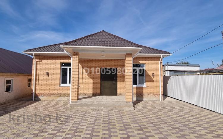 Отдельный дом · 4 комнаты · 165 м² · 6 сот., Меховая 9 — Сырым Датов, возле ресторана Каспи и Обл Гаи за 70 млн 〒 в Уральске — фото 2