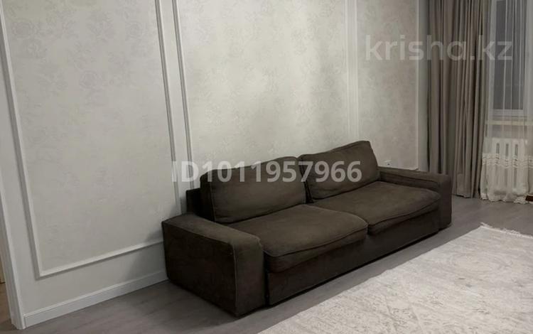 3-комнатная квартира · 60 м² · 1/4 этаж, 4-й мкр. 8 — Абая Алтынсарина за 38 млн ₸ в Алматы, Ауэзовский р-н — фото 2