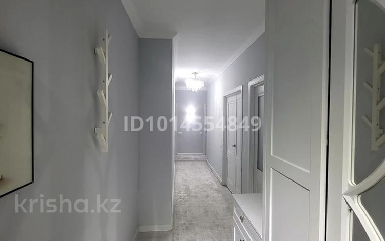 3-бөлмелі пәтер · 90 м² · 3/8 қабат, Фриза Онгарсынова — Касым Кайсенова, бағасы: 67.5 млн ₸ в Астане, Есильский р-н — фото 2
