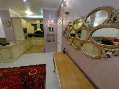3-комнатная квартира · 110 м² · 2/7 этаж, мкр Самал-3, Хаджи Мукана 39 — Мендикулова за 700 000 〒 в Алматы, Медеуский р-н