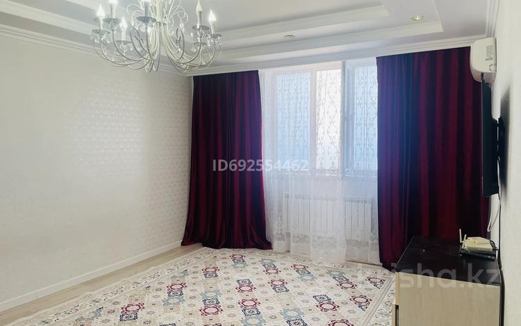 2-бөлмелі пәтер, 78 м², 18/20 қабат ай сайын, 17-й мкр 5, бағасы: 250 000 〒 в Актау, 17-й мкр — фото 58