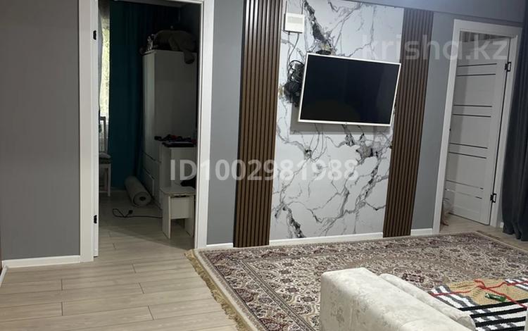 4-бөлмелі пәтер · 60 м² · 1/5 қабат, Канипа Битибаева 4А, бағасы: 24.9 млн ₸ в Усть-Каменогорске, Ульбинский — фото 2