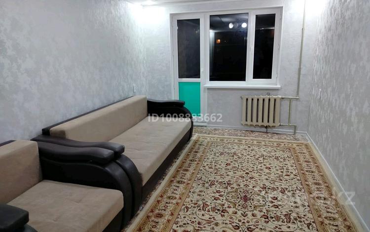 3-бөлмелі пәтер · 60 м² · 2/5 қабат, Космонавтов 9/2, бағасы: 100 000 ₸ в Приозёрске — фото 2