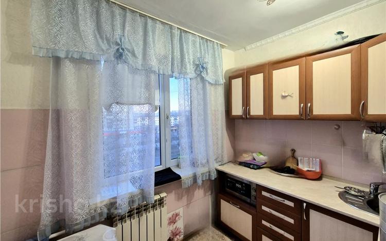 4-бөлмелі пәтер · 62 м² · 5/5 қабат, ул. Абая, бағасы: 12 млн ₸ в Темиртау — фото 2