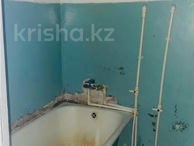 1-комнатная квартира · 30 м² · 1/5 этаж, Майкудук, 15й микрорайон 9 за 5.8 млн ₸ в Караганде, Алихана Бокейханова р-н