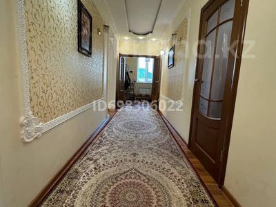 Отдельный дом · 6 комнат · 250 м² · 13 сот., мкр Атырау, Жалтыр 14 за 85 млн ₸