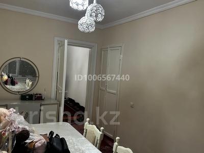 4-бөлмелі пәтер · 100 м² · 2/2 қабат, Султанбек Кожанова 53, бағасы: 150 000 〒 в Туркестане