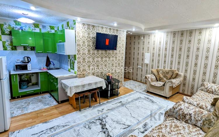 1-комнатная квартира · 43 м² · 3/5 этаж, Абая 134 — Абая Айтеке би, рядом Акимат, Дамдес за 10 000 〒 в Таразе — фото 2