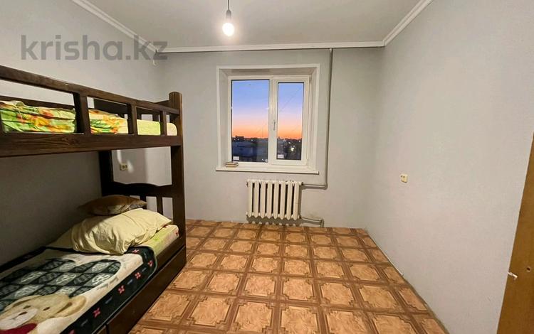 3-комнатная квартира · 63.4 м² · 8/9 этаж, Северо-Восток за 16 млн ₸ в Уральске — фото 2