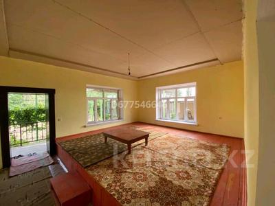 Отдельный дом · 4 комнаты · 100 м² · 25 сот., П. Орангай Тастак 63 — 10 км от Туркестана за 17 млн 〒