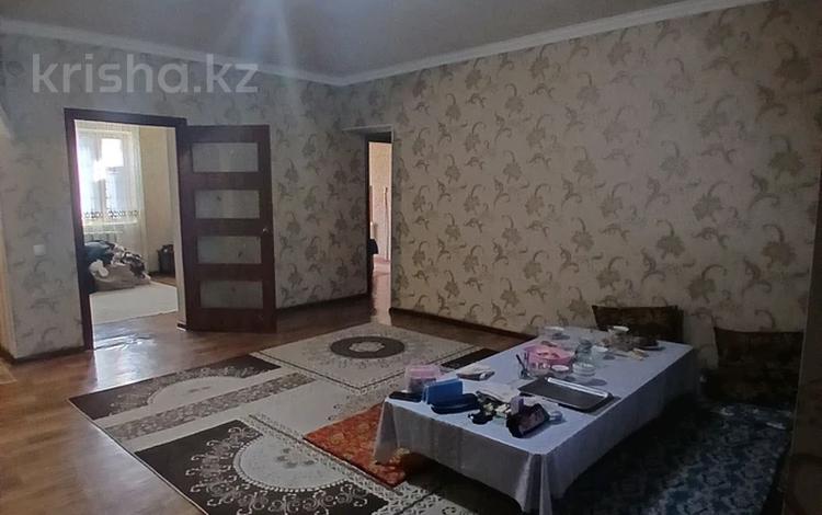 4-комнатная квартира · 68 м² · 3/4 этаж, мкр Наурыз 1а за 190 000 ₸ в Шымкенте, Туран р-н — фото 2
