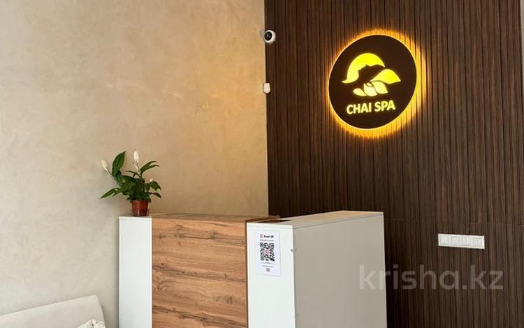 Свободное назначение, офисы, магазины и бутики, общепит, салоны красоты, фитнес и спорт, медцентры и аптеки, образование, развлечения, конференц-залы, кабинеты и рабочие места, студии · 114 м² за 1.8 млн ₸ в Алматы, Бостандыкский р-н — фото 2