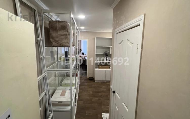 3-комнатная квартира · 55 м², Сагадат Нурмагамбетова 25 — Арбат за 28 млн ₸ в Усть-Каменогорске — фото 2