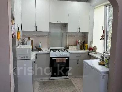 3-комнатная квартира · 62 м² · 3/5 этаж, мкр 8, абулхаир хана за 18 млн ₸ в Актобе