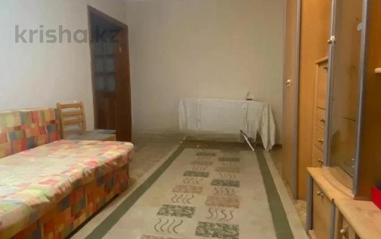 1-комнатная квартира · 32 м² · 4/4 этаж, мкр Коктем-1 2 за 26 млн ₸ в Алматы, Бостандыкский р-н — фото 4