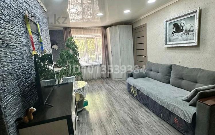 2-комнатная квартира · 42.2 м² · 1/2 этаж, Пришахтинск, Зелинского 4 за 12 млн ₸ в Караганде, Алихана Бокейханова р-н — фото 2