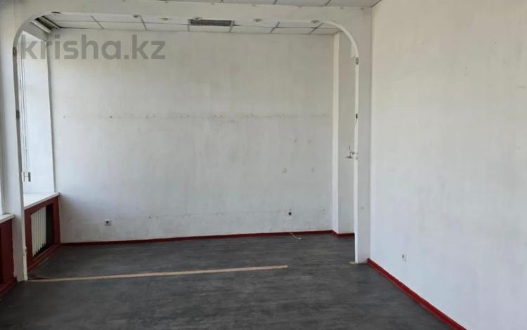Офисы · 34 м² за 108 800 〒 в Караганде, Казыбек би р-н — фото 2