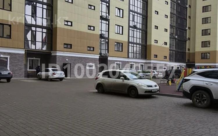 2-бөлмелі пәтер · 90 м² · 5/10 қабат, Громова 18, бағасы: 25.8 млн 〒 в Уральске — фото 21