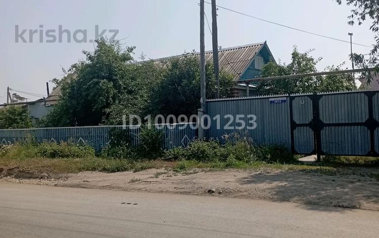 Отдельный дом · 3 комнаты · 60 м² · 5.4 сот., Л.Беды 197/3 — Комарова,Л.Беды. за 21 млн 〒 в Костанае — фото 2