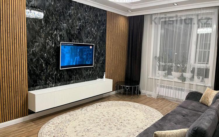 3-бөлмелі пәтер, 90 м², 3/9 қабат ай сайын, Кумисбекова, бағасы: 370 000 〒 в Астане, Сарыарка р-н — фото 2