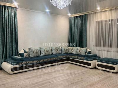 Жеке үй · 4 бөлме · 120 м² · 7 жүзд., Коммунальная 18 — Ескі базар, бағасы: 37 млн ₸ в 