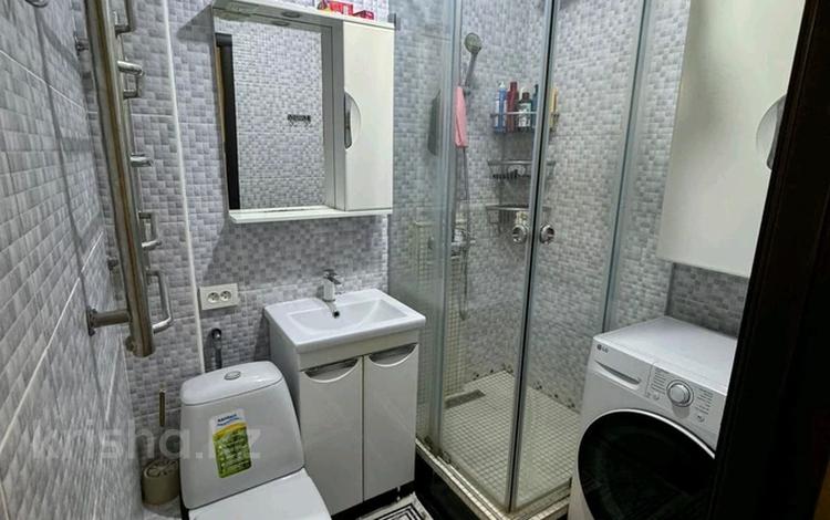 2-комнатная квартира · 46 м² · 2/4 этаж, 6-й мкр. 12 за 27.5 млн ₸ в Алматы, Ауэзовский р-н — фото 7