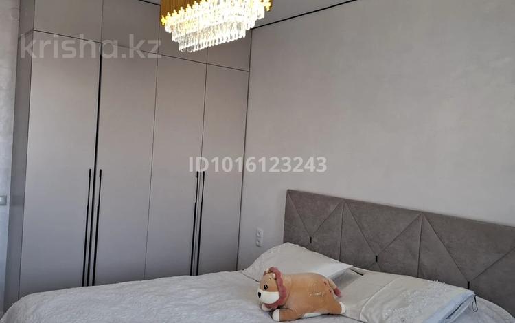 2-комнатная квартира · 60 м² · 3/12 этаж, Кошкарбаева 39в/1 за 300 000 ₸ в  — фото 2