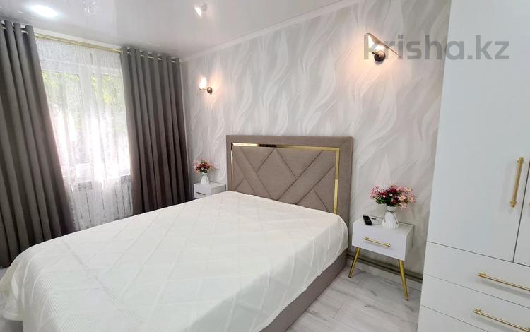 3-комнатная квартира · 60 м² · 1/5 этаж, Айбергенова 1Б — Арбат за 25 000 ₸ в Шымкенте, Аль-Фарабийский р-н — фото 14