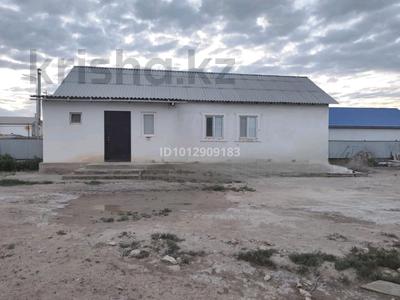 Жеке үй · 2 бөлме · 80 м² · 10 жүзд., Көкарна ш/а., 3 21, бағасы: 18 млн ₸ в Атырау, мкр Кокарна