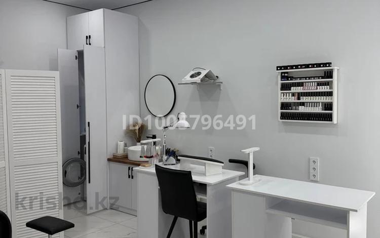 Салоны красоты · 20 м² за 100 000 ₸ в Алматы, Алмалинский р-н — фото 2