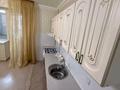 1-комнатная квартира · 60 м² · 3/9 этаж, мкр Нурсая, Таумуш Жумагалиев 15 за 200 000 ₸ в Атырау — фото 7