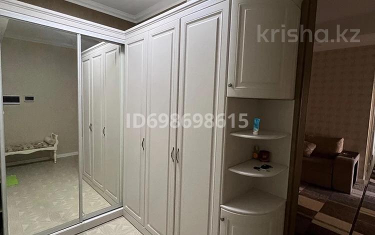 4-бөлмелі пәтер · 140 м² · 8/10 қабат, 17-й мкр 18/3 — Жк Ақжайық 17- мкр 18/3, бағасы: 61.5 млн ₸ в Актау — фото 2