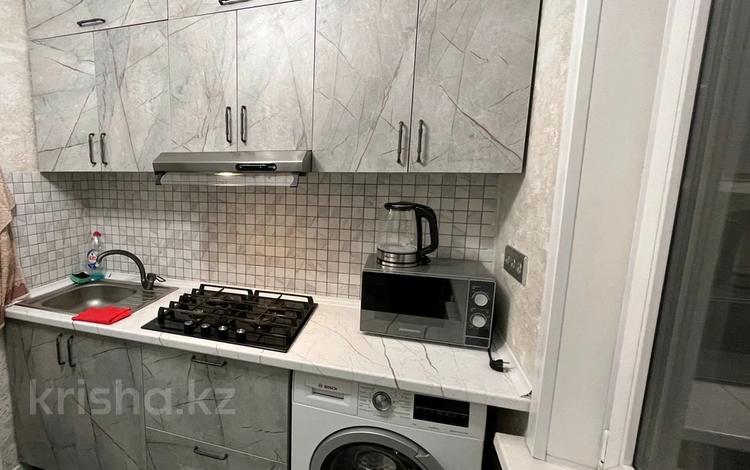 2-комнатная квартира · 46 м² · 2/4 этаж, мкр №1 76 — Саина Жубанова за 260 000 ₸ в Алматы, Ауэзовский р-н — фото 2