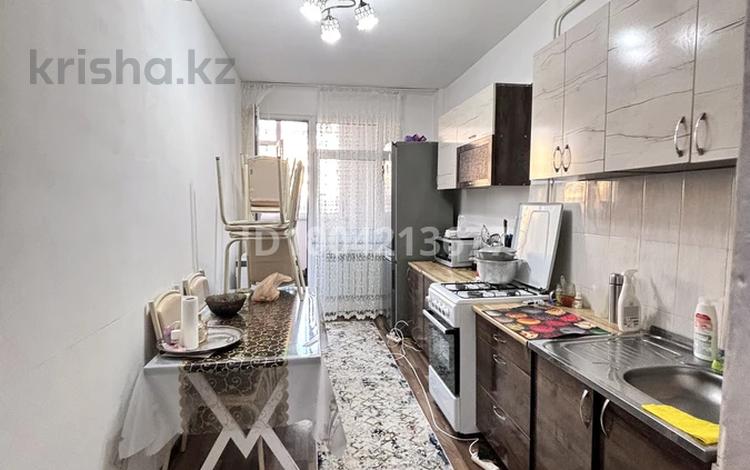 2-комнатная квартира · 57.9 м² · 1/5 этаж, 15 микрорайон — рядом есть школа ,садик, магазин, и маркеты за 17 млн ₸ в Таразе — фото 2