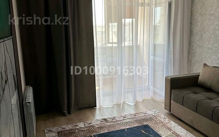 1-комнатная квартира · 54 м² · 5/5 этаж, 35 квартал 16 — Гастроном за 2 500 ₸ в Семее — фото 2