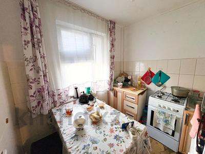 3-комнатная квартира · 60 м² · 2/5 этаж, Микр Самал 6 за 16.9 млн 〒 в Талдыкоргане, мкр Самал