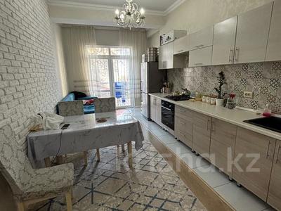 2-бөлмелі пәтер · 74 м² · 2/8 қабат, Байгазиева 38 — Аблайхана, бағасы: 34 млн 〒 в Каскелене