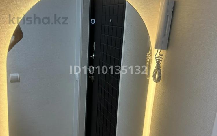 1-бөлмелі пәтер · 40 м² · 10/10 қабат, Мкр Аксай, Б. Момышулы, бағасы: 14 000 ₸ в Алматы, Ауэзовский р-н — фото 2