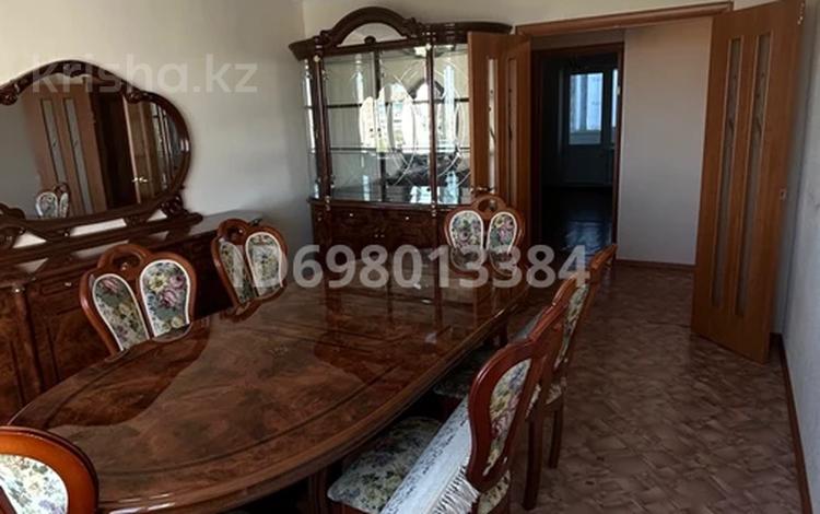 4-комнатная квартира · 80 м² · 8/12 этаж, мкр 8 71/1 — Абилкайыр хана 71/1 за 23 млн ₸ в Актобе — фото 2