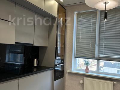 3-бөлмелі пәтер, 90 м², 3/9 қабат ай сайын, Толеби 59, бағасы: 500 000 〒 в Астане, Есильский р-н