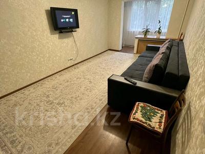 3-комнатная квартира, 63 м², 2/5 этаж помесячно, Мукагали макатаева за 350 000 〒 в Алматы, Алмалинский р-н
