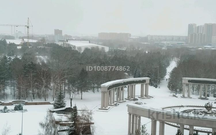 3-комнатная квартира · 100 м² · 8/9 этаж, мкр Юго-Восток, мкр Юго-Восток, 29й микрорайон, республики 40 — республика шахтеров за 60 млн ₸ в Караганде, Казыбек би р-н — фото 2