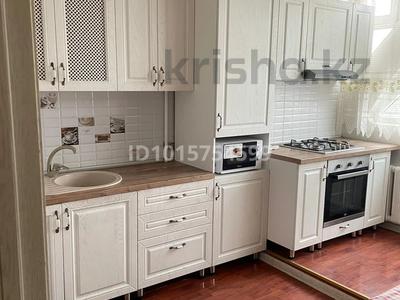 3-комнатная квартира · 72 м² · 7/9 этаж, мкр Аксай-2 за 330 000 ₸ в Алматы, Ауэзовский р-н