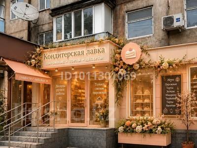 Еркін, дүкендер мен бутиктер, сұлулық салондары, медорталықтар мен дәріханалар, білім орталықтары · 38 м², бағасы: 270 000 ₸ в Семее