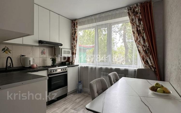 2-комнатная квартира · 52 м² · 1/9 этаж, мкр Юго-Восток, Университетская 19 за 20.5 млн ₸ в Караганде, Казыбек би р-н — фото 2