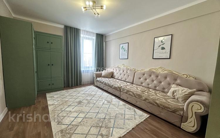 3-комнатная квартира · 75 м² · 3/4 этаж, Шакарима — Гоголя за 30 000 ₸ в Усть-Каменогорске — фото 2