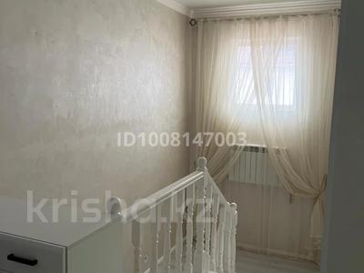 Отдельный дом · 4 комнаты · 159 м², мкр Сарыкамыс, Гаухартас 18 за 300 000 〒 в Атырау