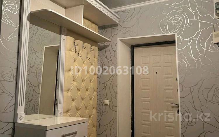 2-бөлмелі пәтер · 52 м² · 4/4 қабат, 1мкр 27, бағасы: 130 000 ₸ в Жанаозен — фото 2