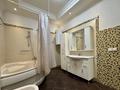 4-комнатная квартира · 160 м² · 6/14 этаж, Зенкова 59 за 750 000 ₸ в Алматы, Медеуский р-н — фото 18